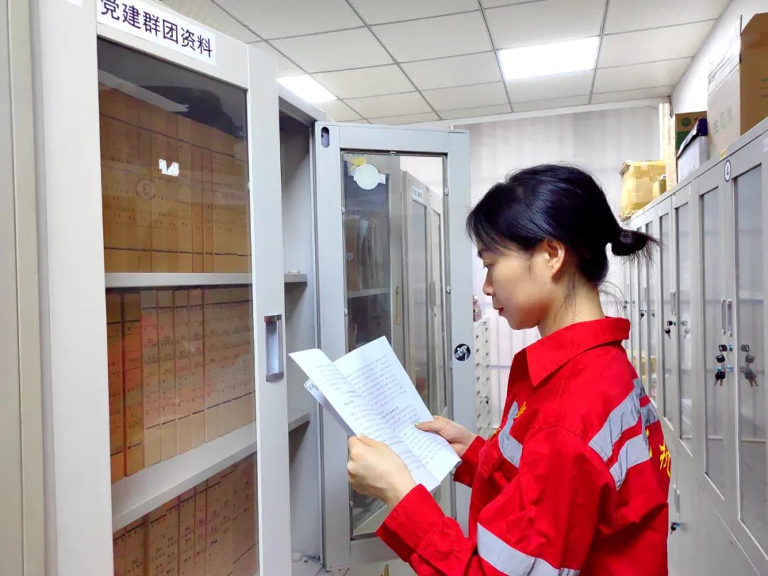 【宜化榜樣】化機公司李丹：提升素質(zhì)強技能，勇于奉獻顯擔(dān)當(dāng)(圖4)